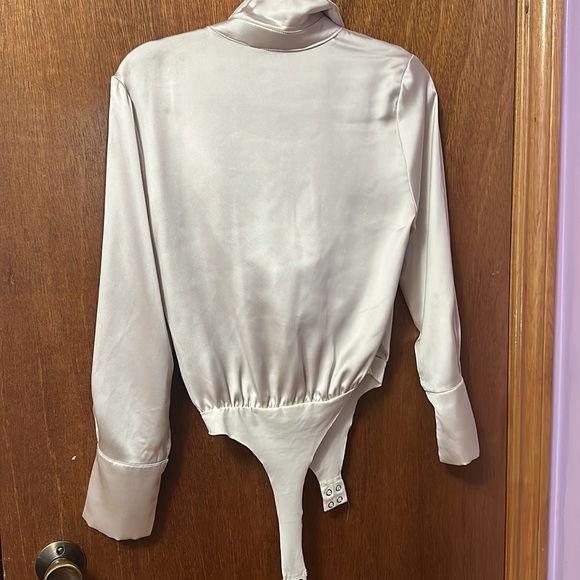 Satin bodysuit low neck - Picture 2 of 2